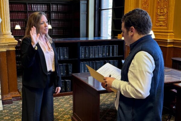 Sassi swearing in
